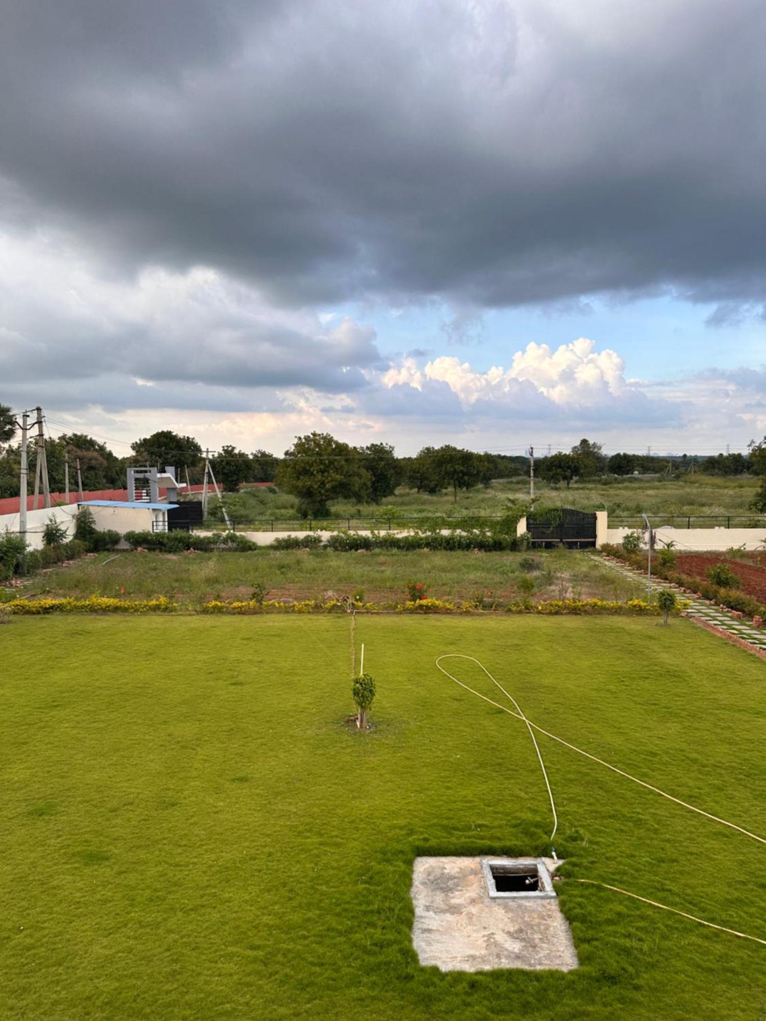 Pn Farm Villa Hyderabad Exterior foto